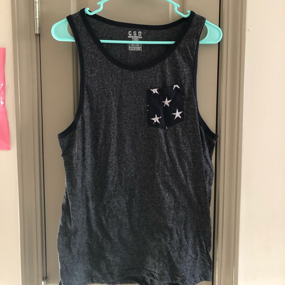 Tank with star pocket